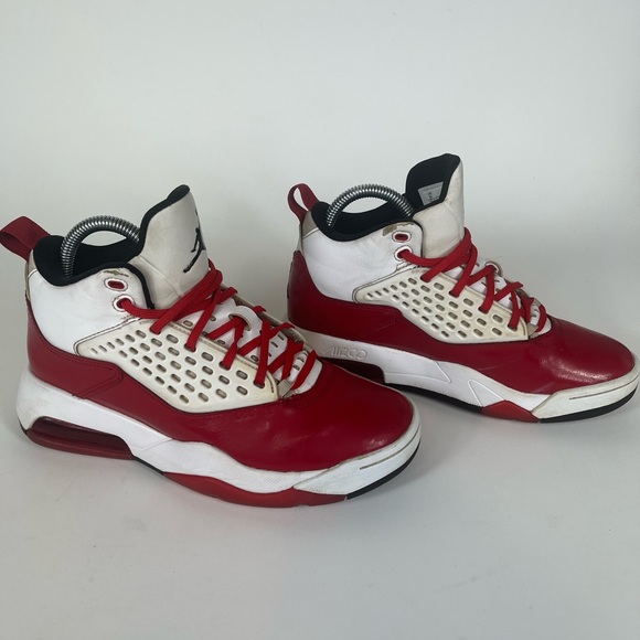 Jordan Maxin 200 GS White Gym Red CD6123-106 Size 5Y - Picture 3 of 10